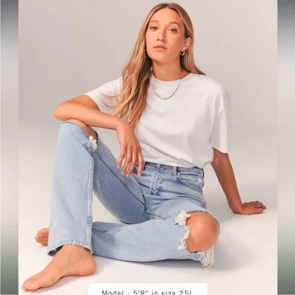 Abercrombie & Fitch The 90's Straight Ultra High Rise Light Wash sz 10 R - Picture 2 of 9
